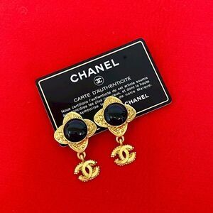 96A Chanel Vintage Coco Mark GP Earring Ear Cuff Accessory Gold Black 87951
